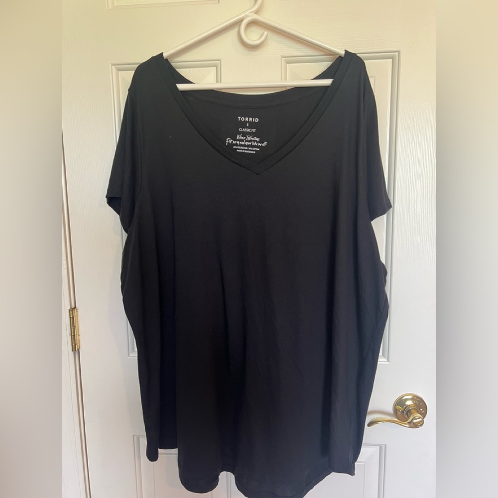 Torrid Classic Fit Black V-Neck TShirt